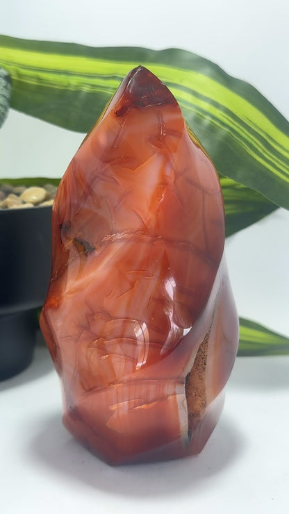 Carnelian Flame 1266g