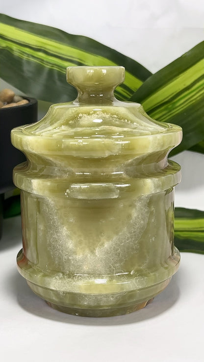 Green Banded Onyx Jar with Lid 576g