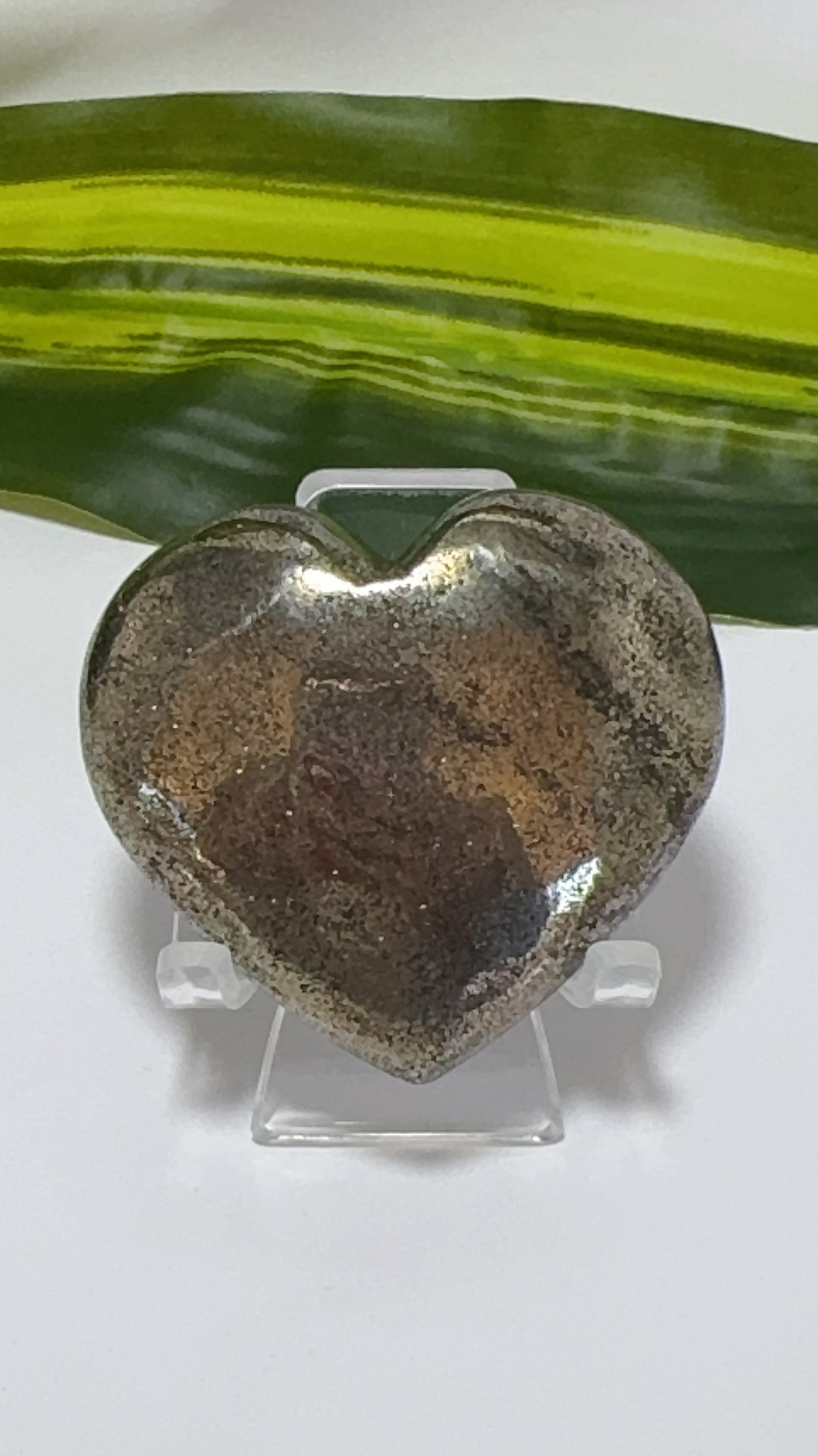 Pyrite Heart 158g