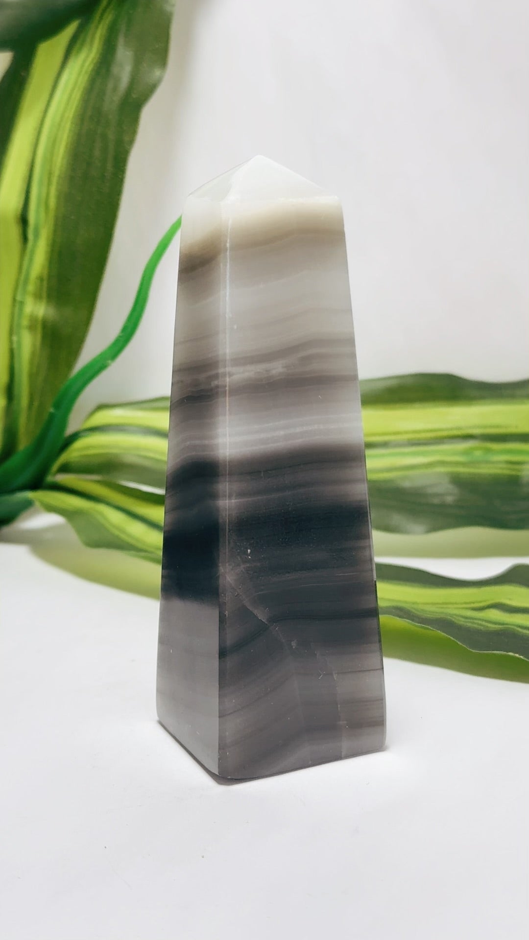 Black Banded Onyx Tower 278g