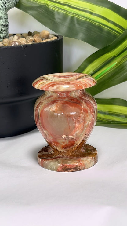 Green Banded Onyx Vase 282g