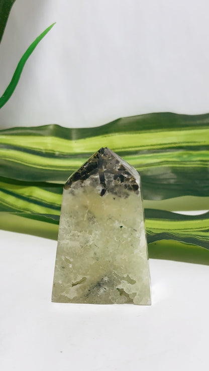 Prehnite Point 92g