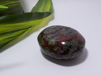 Dragon Blood Palm Stone - 103g