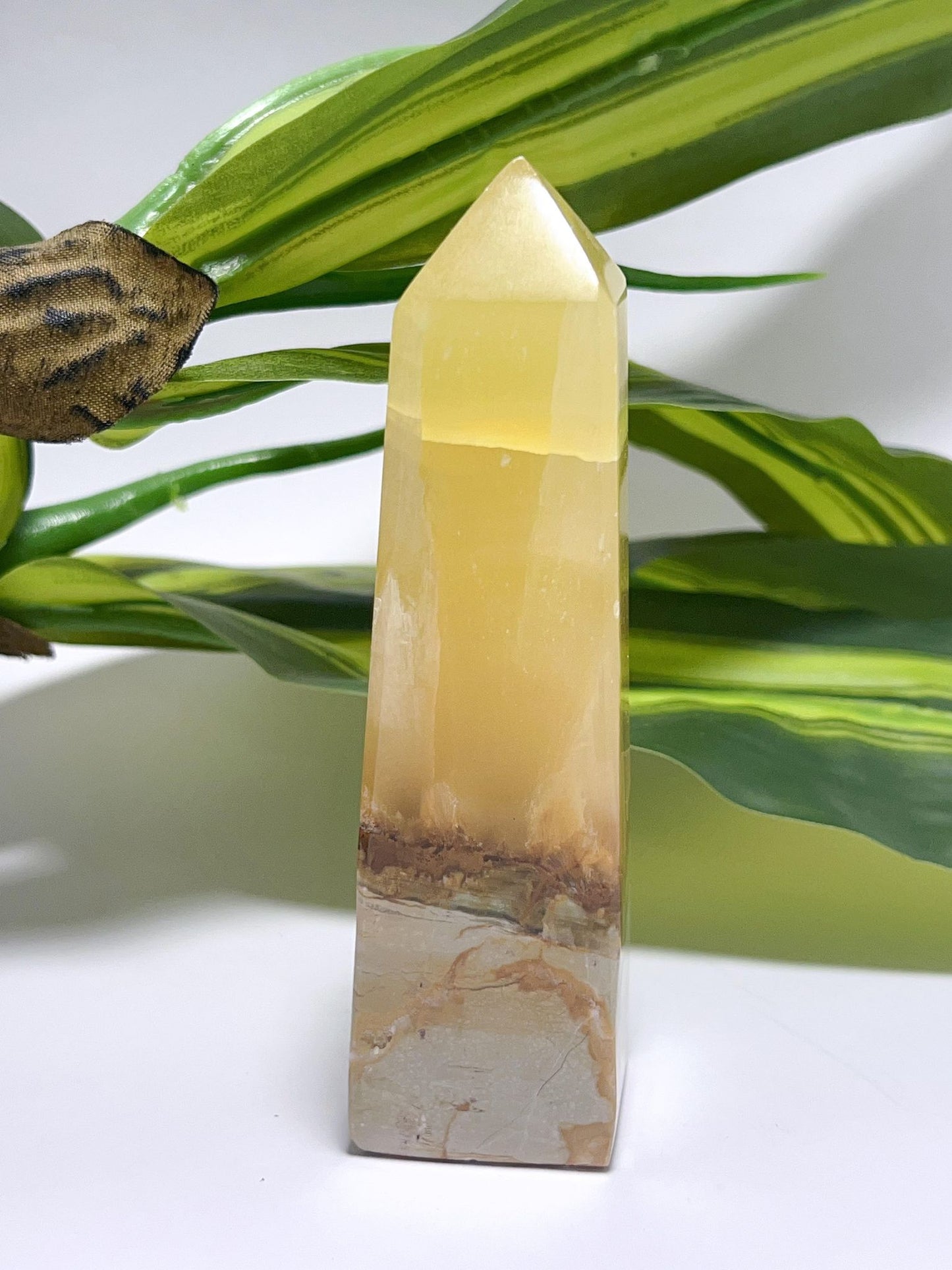 Lemon Calcite Tower 218G