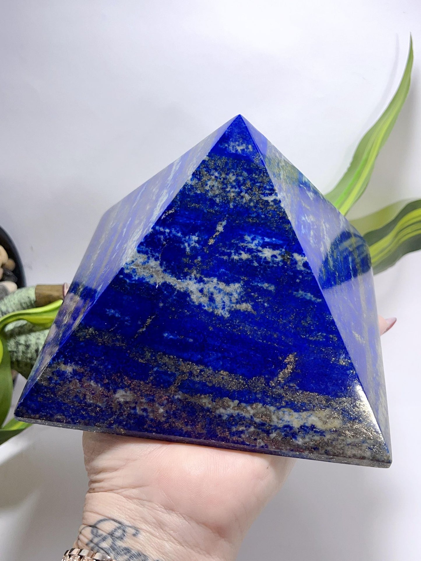 Lapis Lazuli Pyramid 3104G