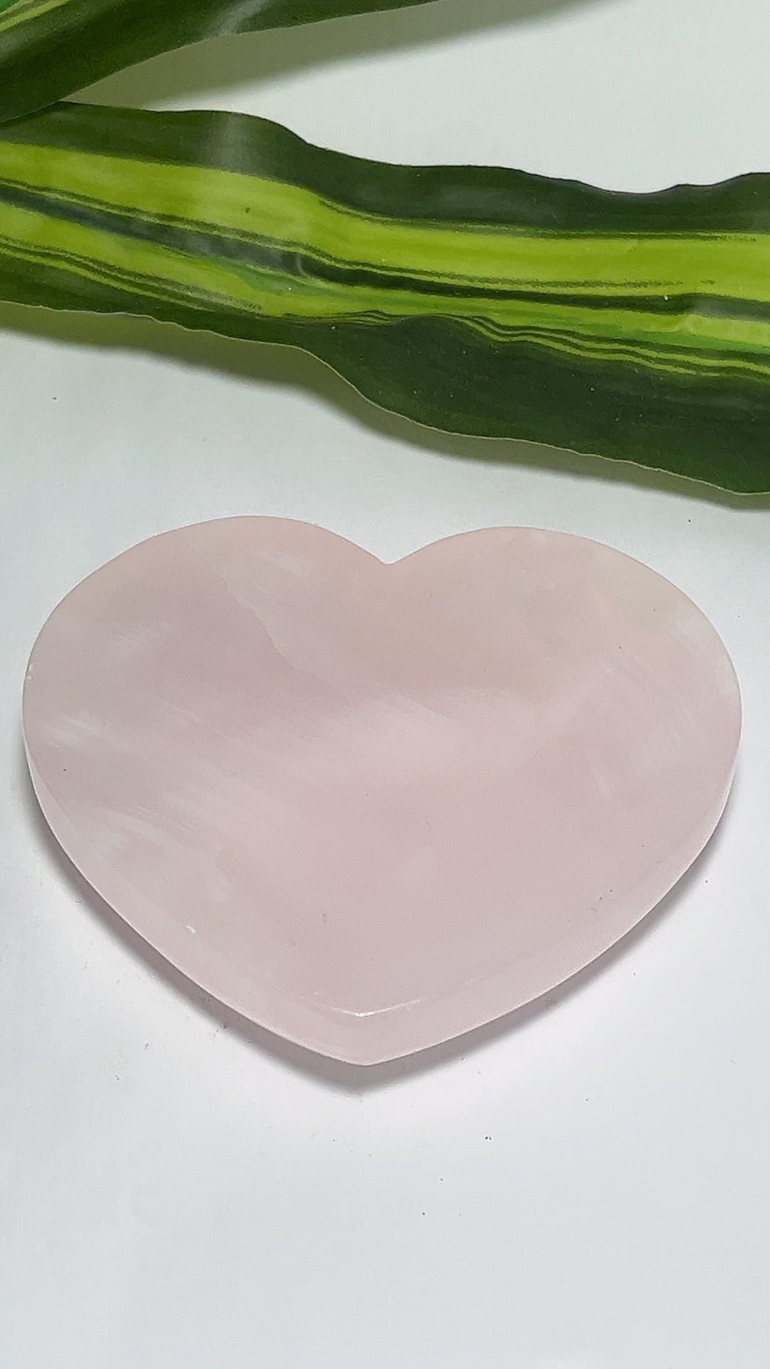 Pink Mangano Heart 266g