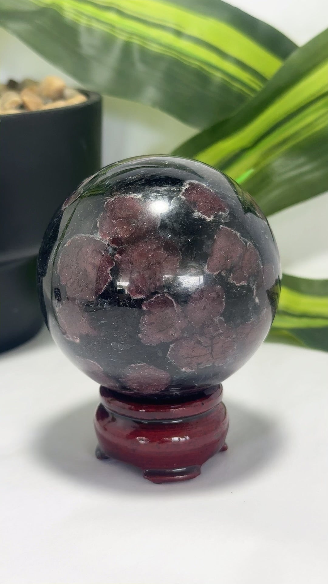 Garnet Sphere 604g