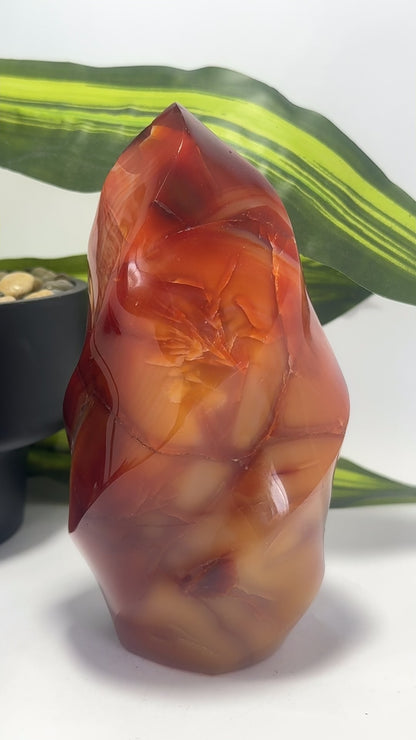 Carnelian Flame 1266g