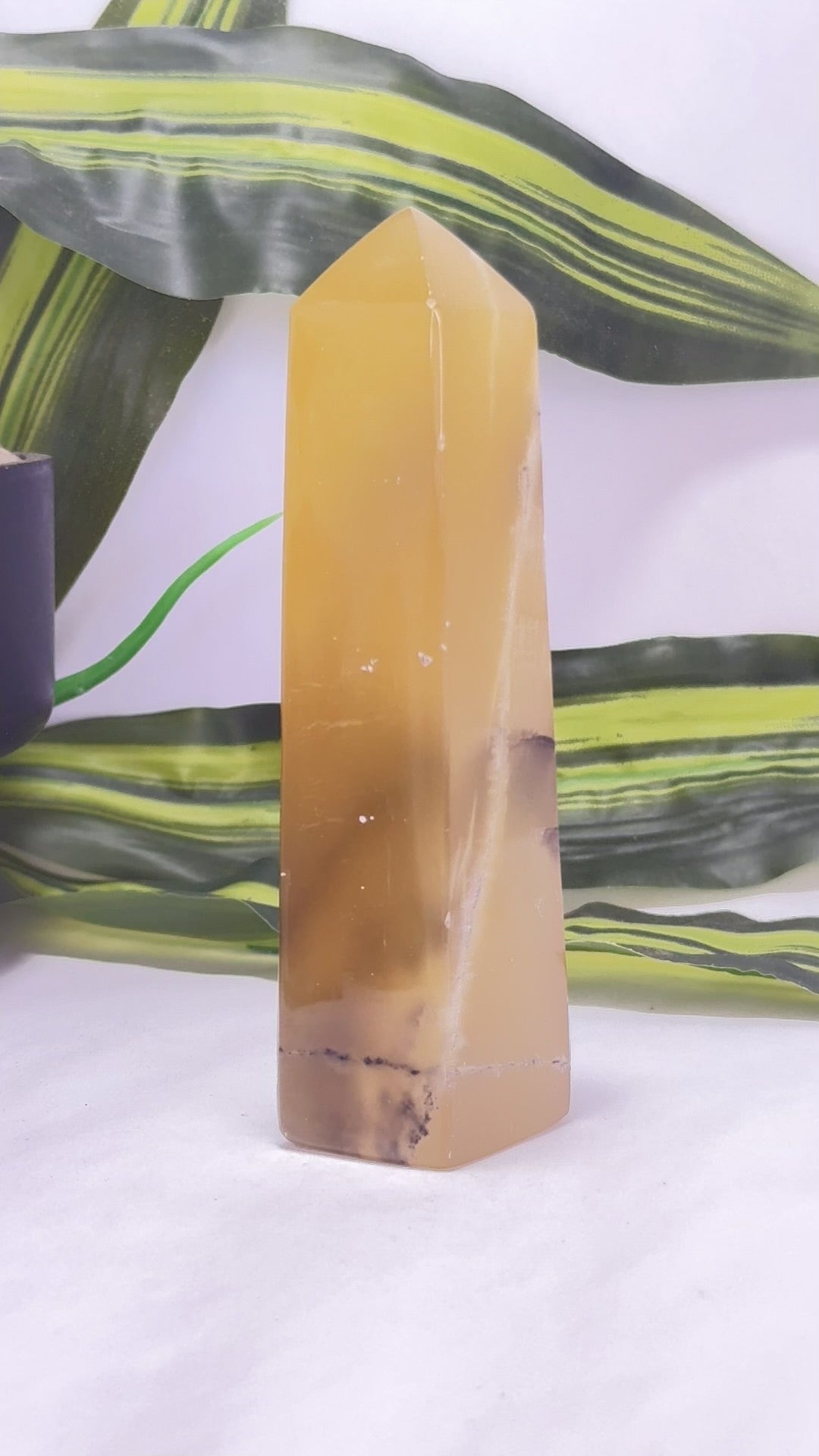 Fingerprint Lemon Calcite Tower 286g