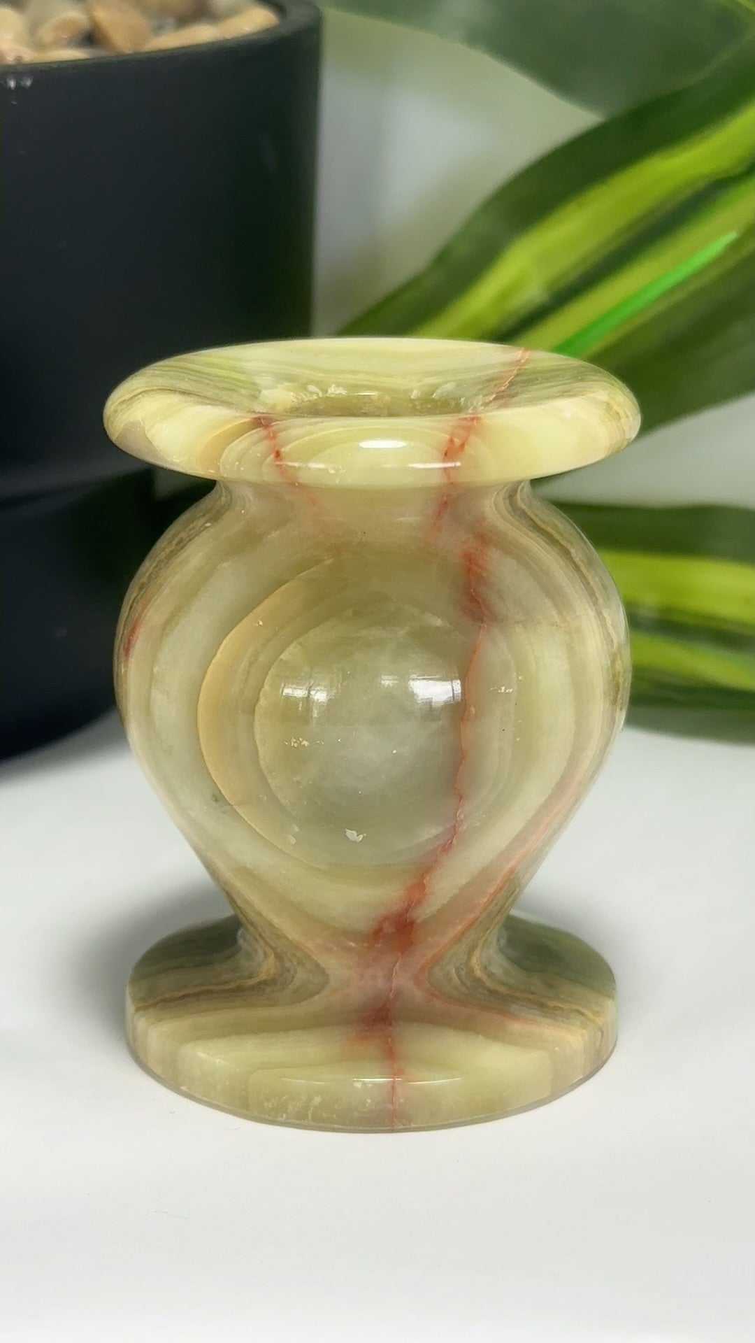 Green Banded Onyx Vase 270g