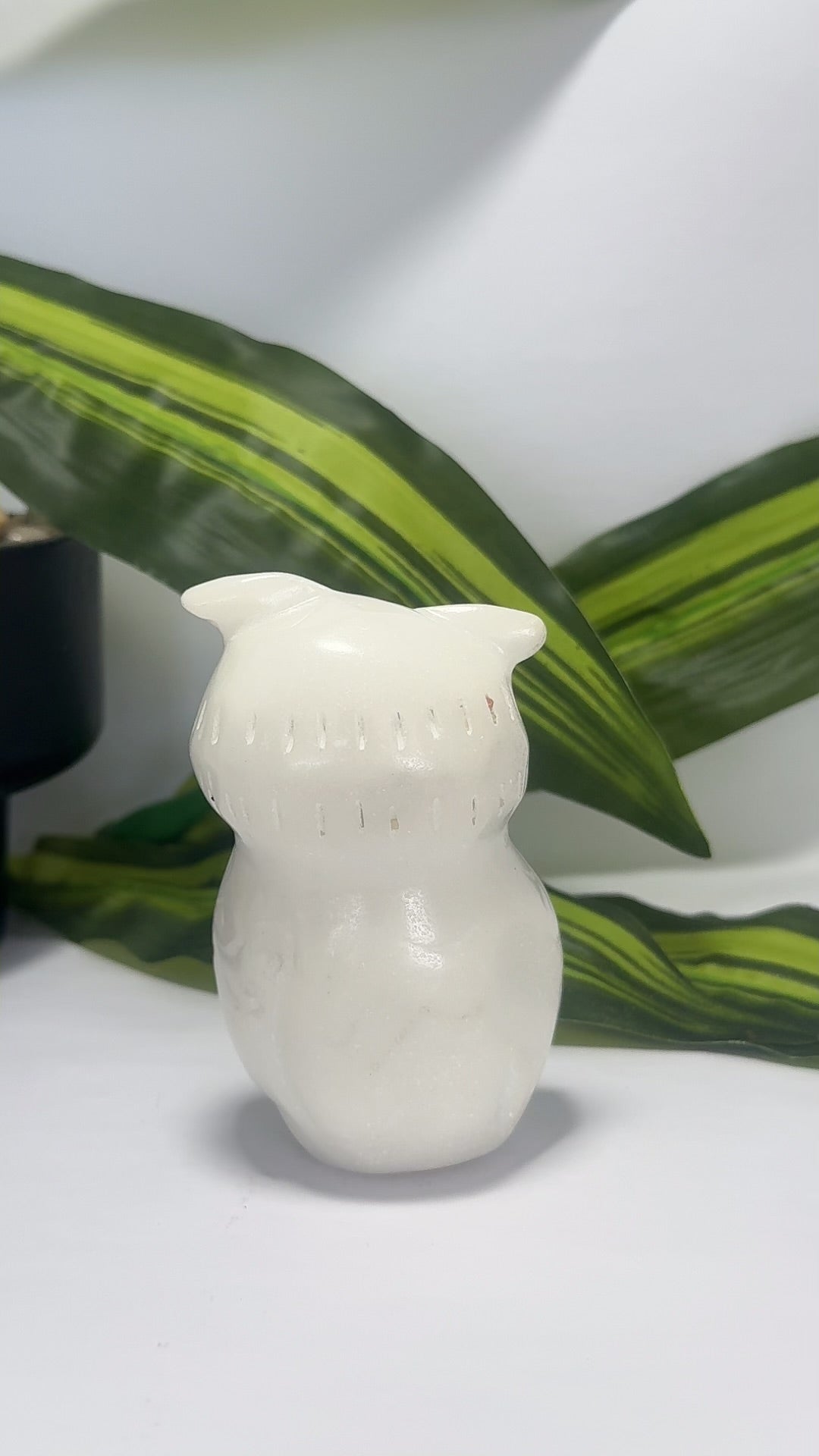 White Jade Owl 414g