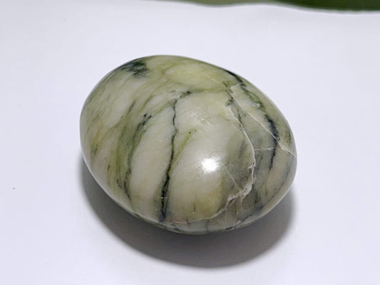 Rutile Serpentine Palm Stone 116G