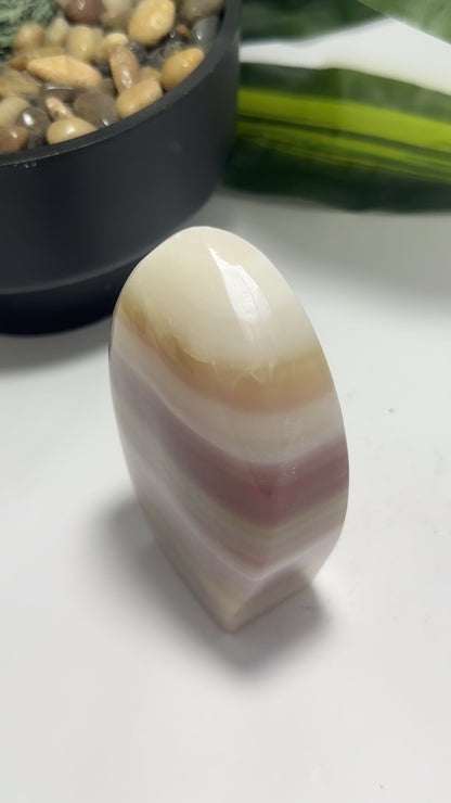 Pink Pistachio Calcite Flame 522g