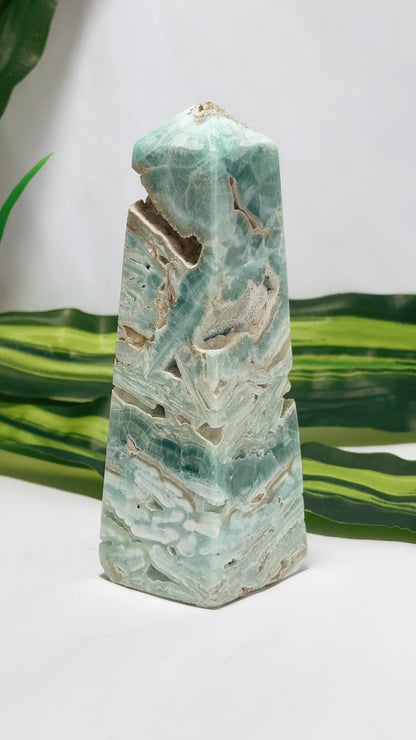 Aroganite and Smithonite Tower 310g