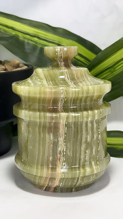 Green Banded Onyx Jar with Lid 576g