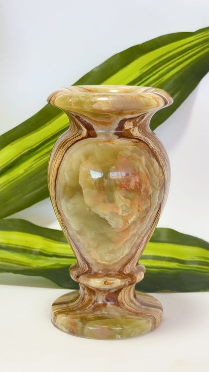 Green Banded Onyx Vase 528g