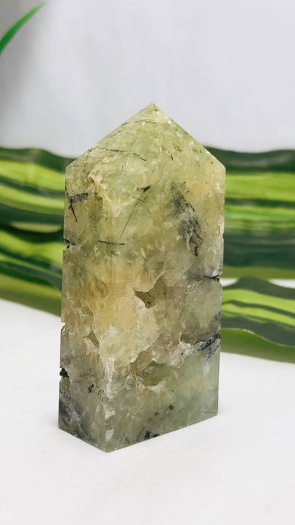 Prehnite Point 140g