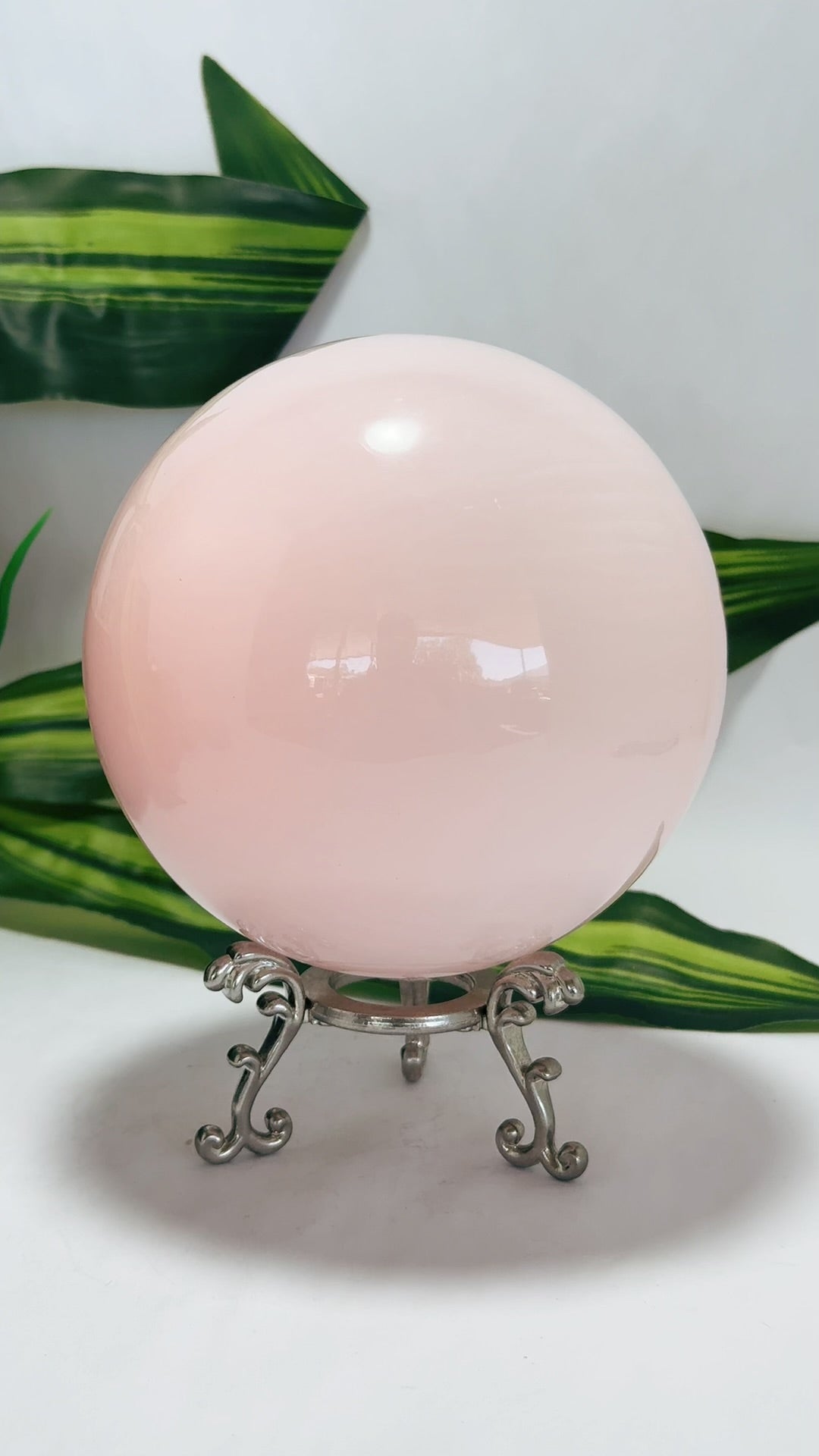 Pink Mangano Sphere UV Reactive 2.2kg