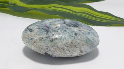 Kyanite Palm Stone 122g