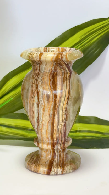 Green Banded Onyx Vase 528g