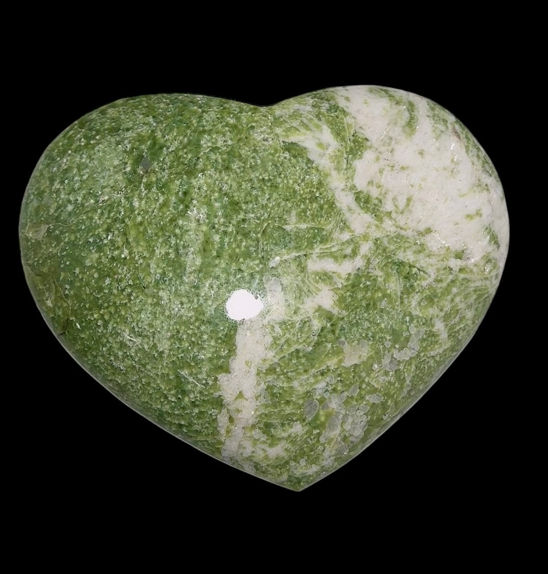 Tremolite Heart 1kg