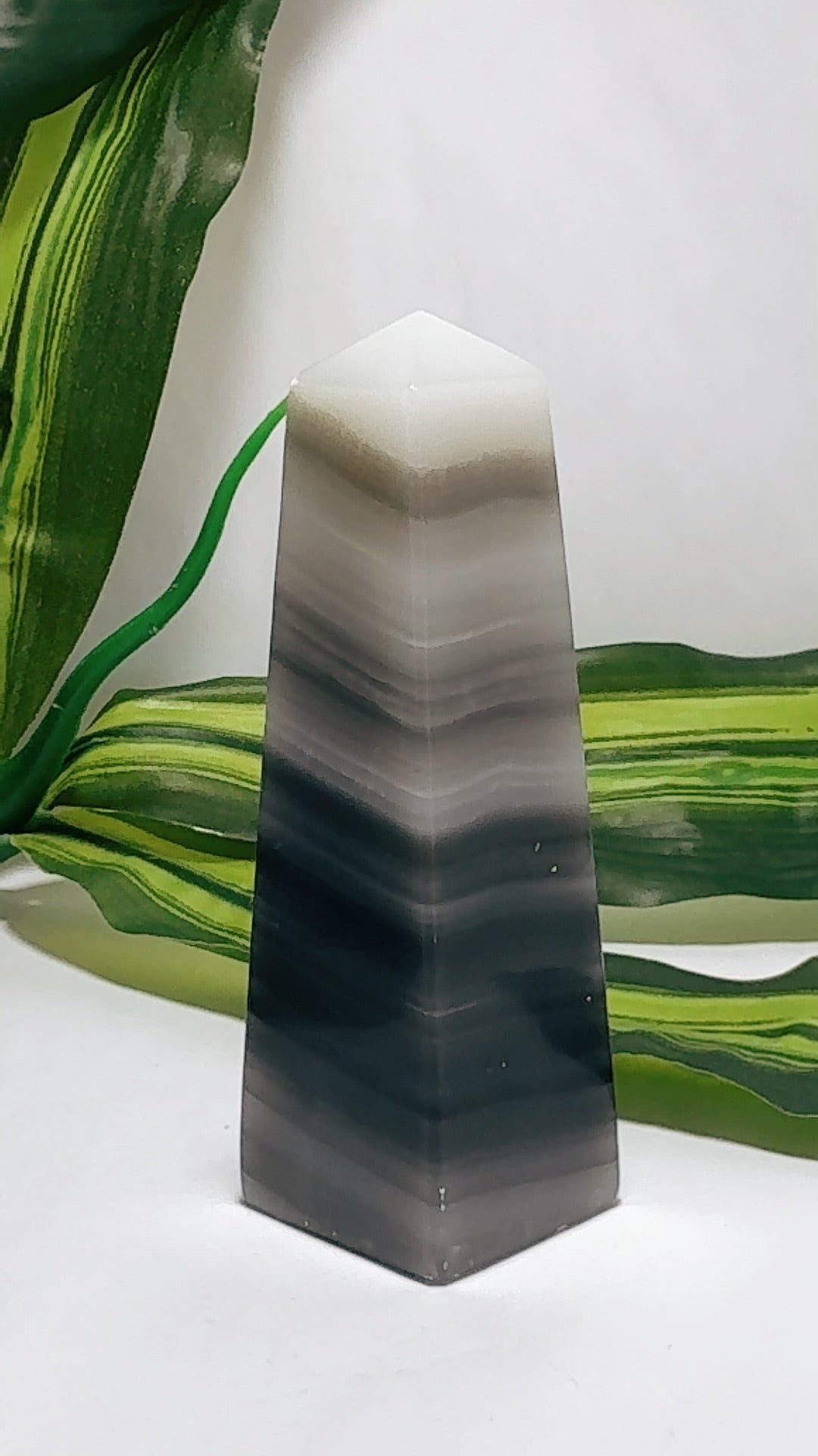 Black Banded Onyx Tower 278g