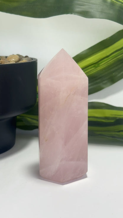 Rose Quartz Tower 370g