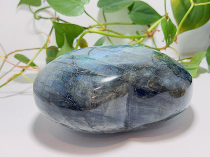 Labradorite Heart 3.76Kg