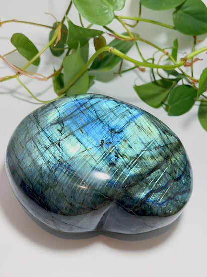 Labradorite Heart 3.76Kg