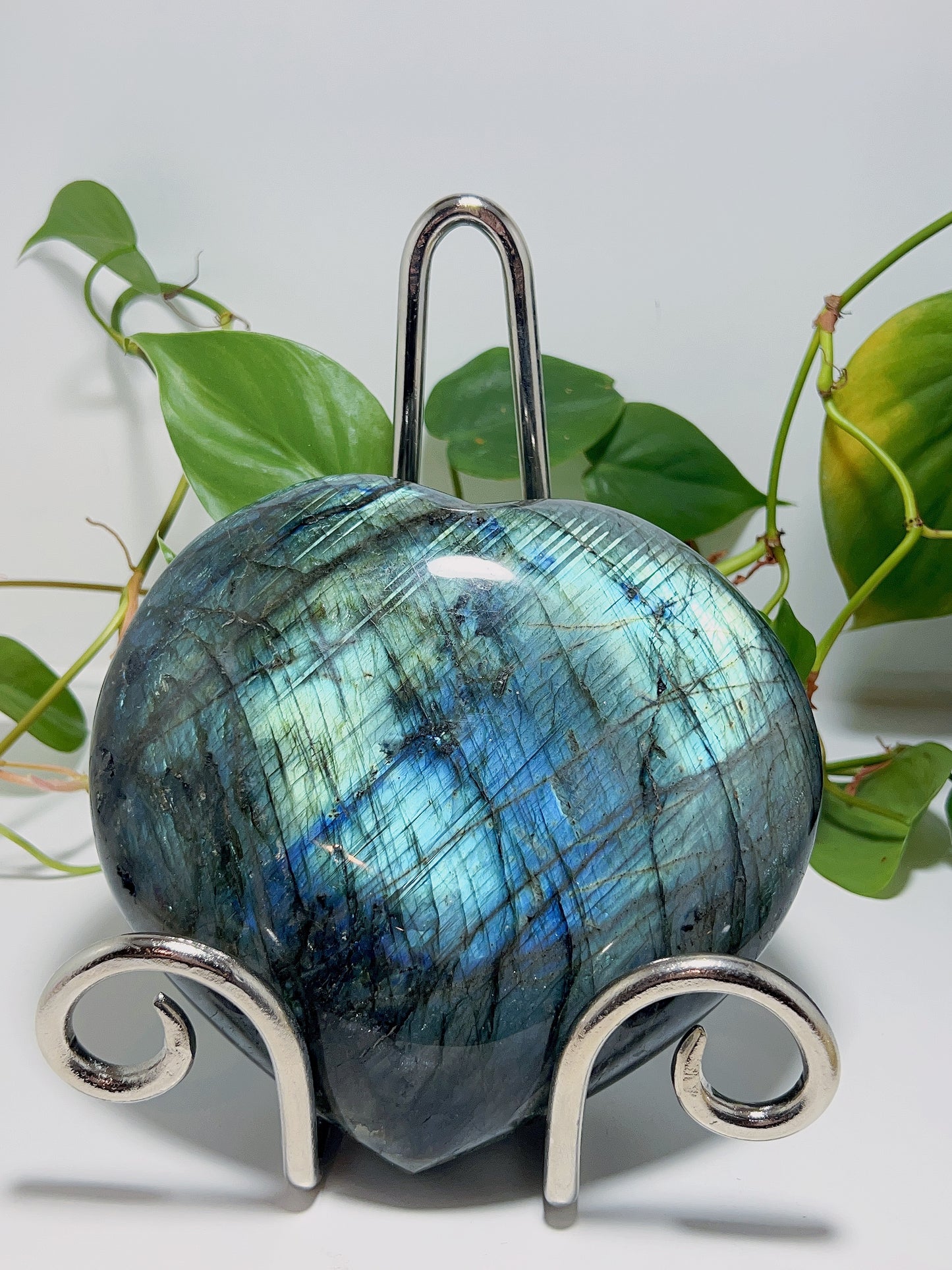 Labradorite Heart 3.76Kg