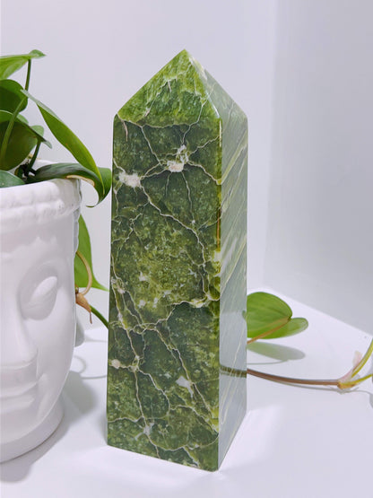 Tremolite Tower 2.2kg